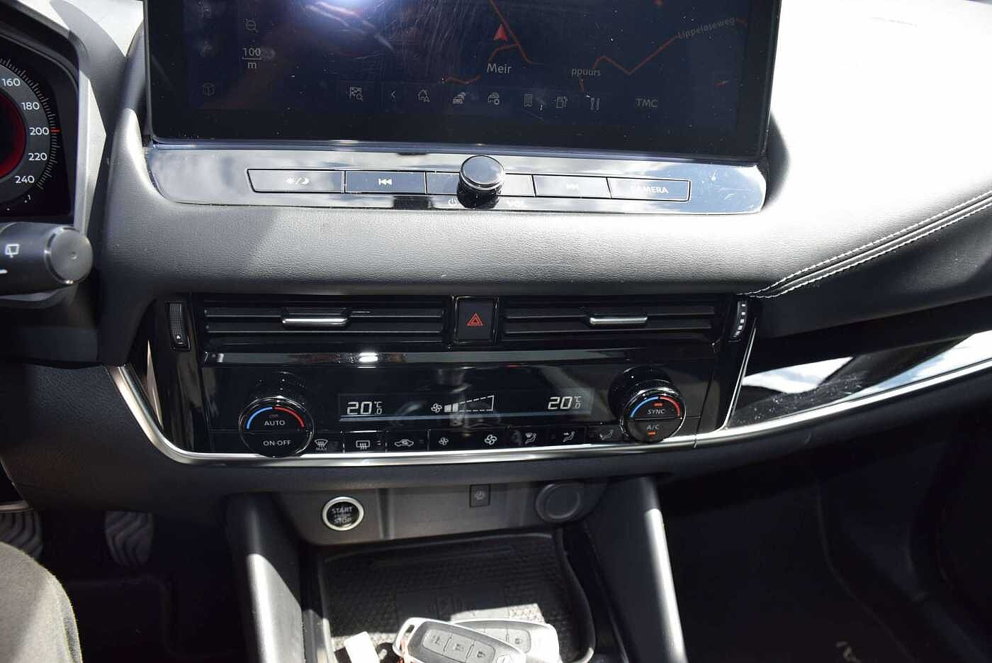 Nissan Qashqai Qashqai 1.3 DIG-T N-Connecta + design pack + easy pack