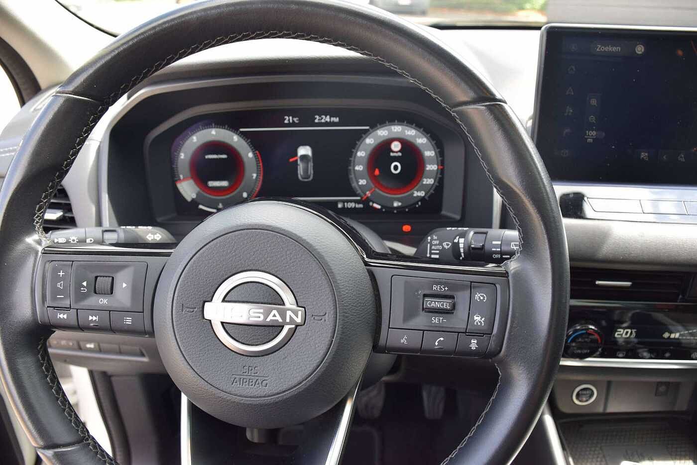 Nissan Qashqai Qashqai 1.3 DIG-T N-Connecta + design pack + easy pack