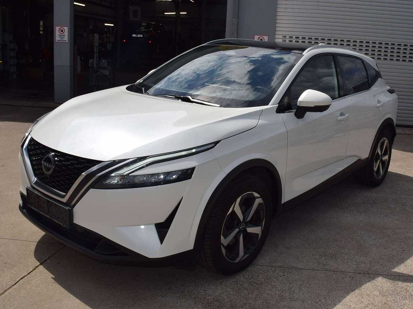 Nissan Qashqai Qashqai 1.3 DIG-T N-Connecta + design pack + easy pack