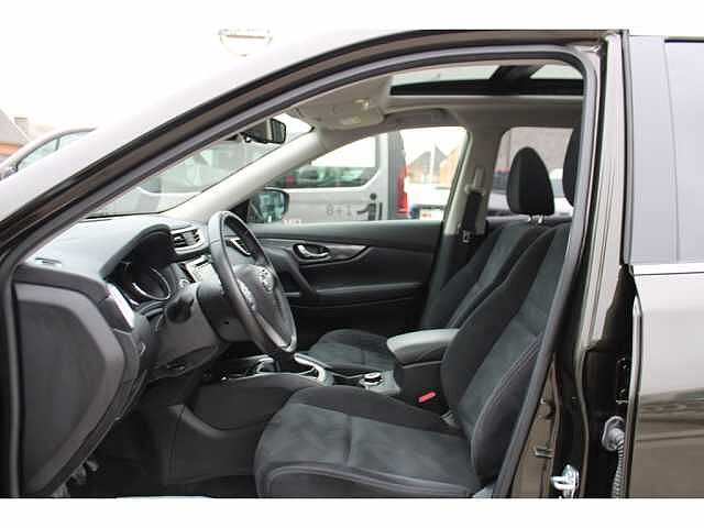 Nissan X-Trail N-Connecta 4x4i dCi 130 + Trekhaak (2.000kg Sleep) + Standverwarming