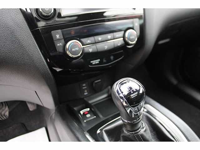 Nissan X-Trail N-Connecta 4x4i dCi 130 + Trekhaak (2.000kg Sleep) + Standverwarming