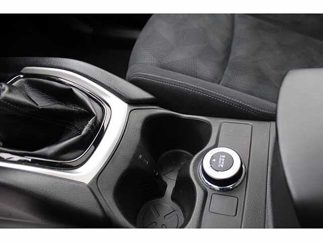 Nissan X-Trail N-Connecta 4x4i dCi 130 + Trekhaak (2.000kg Sleep) + Standverwarming