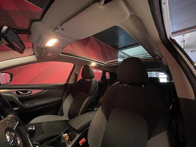 Nissan Qashqai N-Connecta + Design Pack