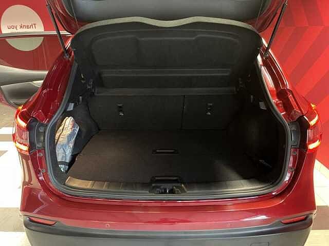 Nissan Qashqai N-Connecta + Design Pack