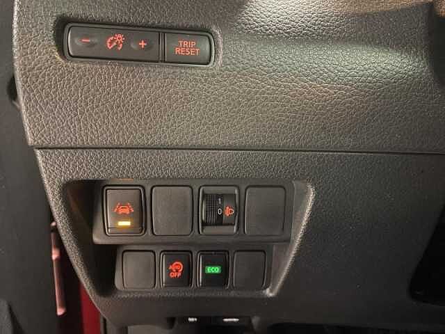 Nissan Qashqai N-Connecta + Design Pack