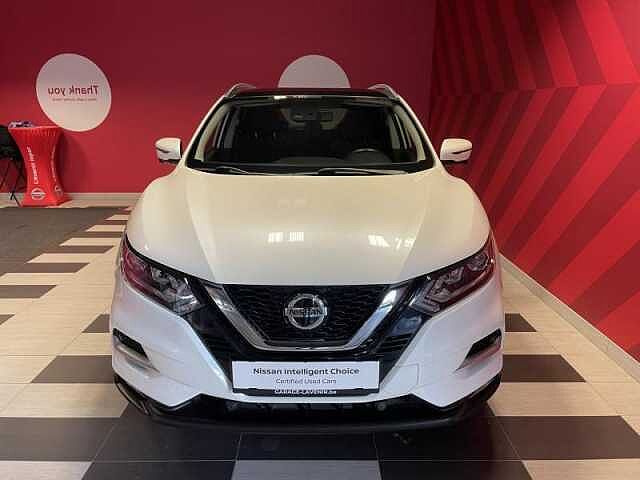 Nissan Qashqai N-Connecta + Glass Roof
