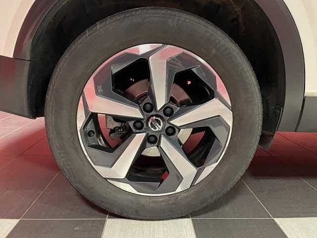 Nissan Qashqai Connect + Design Pack