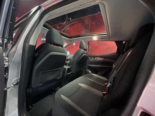 Nissan Qashqai N-Connecta + Design Pack