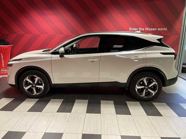 Nissan Qashqai Connect + Design Pack