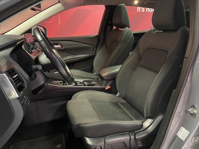 Nissan Qashqai N-Connecta + Design Pack + Easy Pack