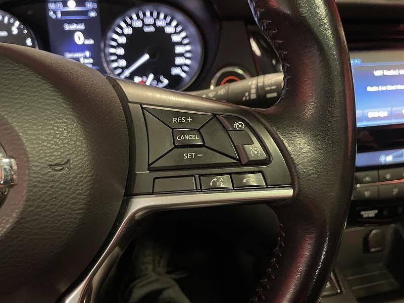 Nissan Qashqai Tekna + Glass Roof