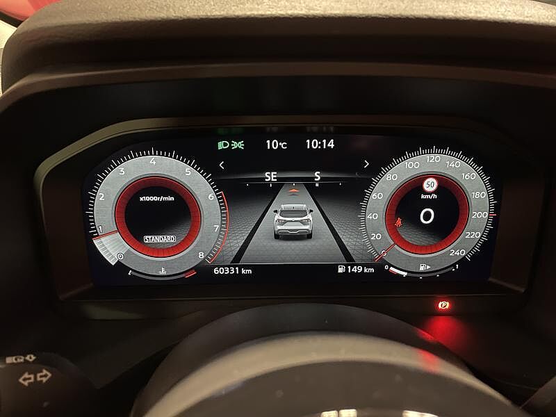 Nissan Qashqai Connect + Design Pack