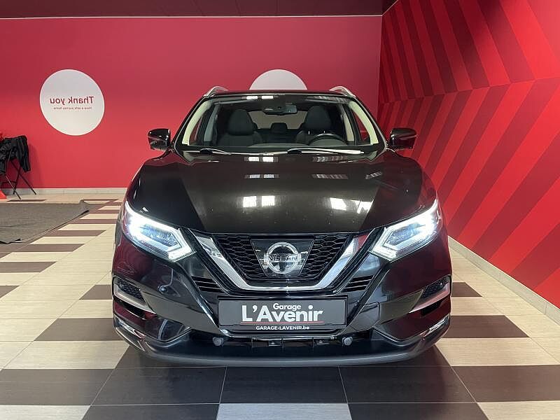Nissan Qashqai Tekna + Glass Roof