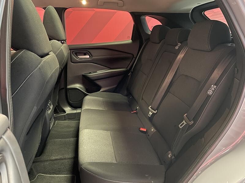 Nissan Qashqai N-Connecta + Design Pack + Easy Pack