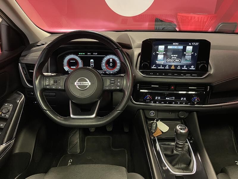 Nissan Qashqai N-Connecta + Design Pack + Easy Pack