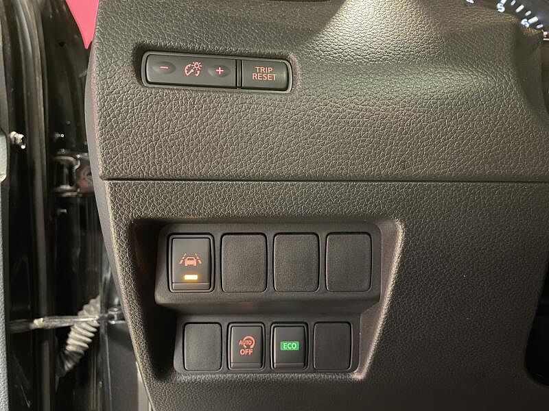 Nissan Qashqai Tekna + Glass Roof