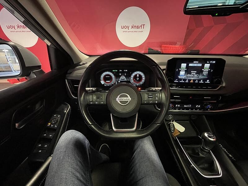 Nissan Qashqai N-Connecta + Design Pack + Easy Pack