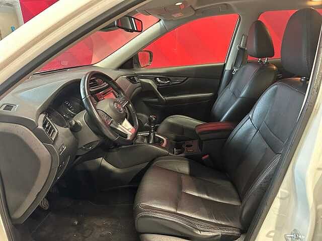 Nissan X-Trail NISSAN X-TRAIL 1.6 Benzin MANUEEL IN TOPSTAAT