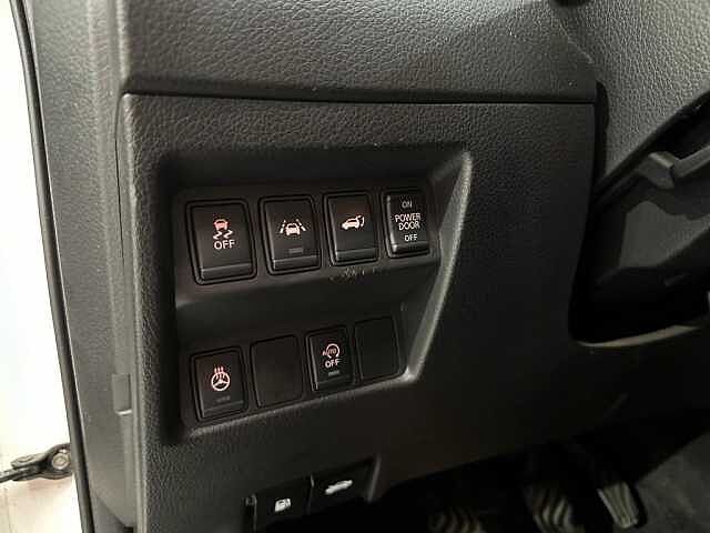 Nissan X-Trail NISSAN X-TRAIL 1.6 Benzin MANUEEL IN TOPSTAAT