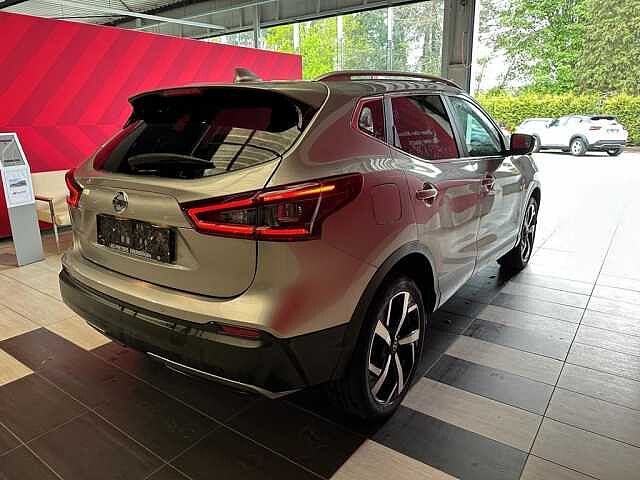 Nissan Qashqai NISSAN QASHQAI TEKNA 1.3 BENZINE FULL OPTION