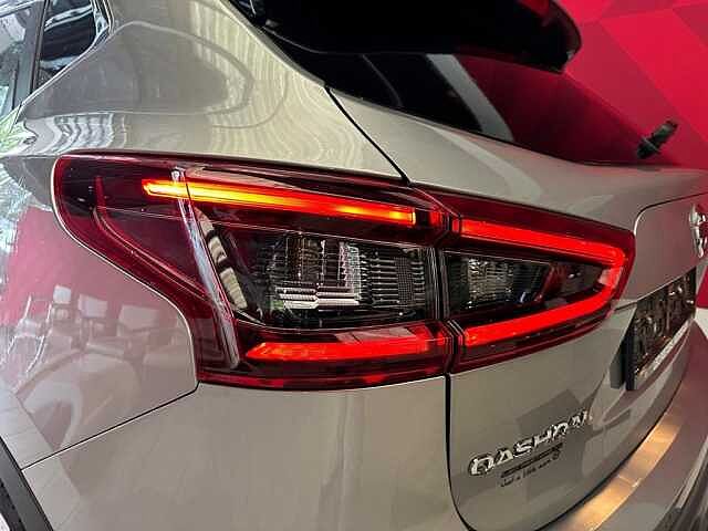 Nissan Qashqai NISSAN QASHQAI TEKNA 1.3 BENZINE FULL OPTION