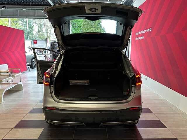 Nissan Qashqai NISSAN QASHQAI TEKNA 1.3 BENZINE FULL OPTION