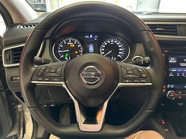 Nissan Qashqai NISSAN QASHQAI TEKNA 1.3 BENZINE FULL OPTION