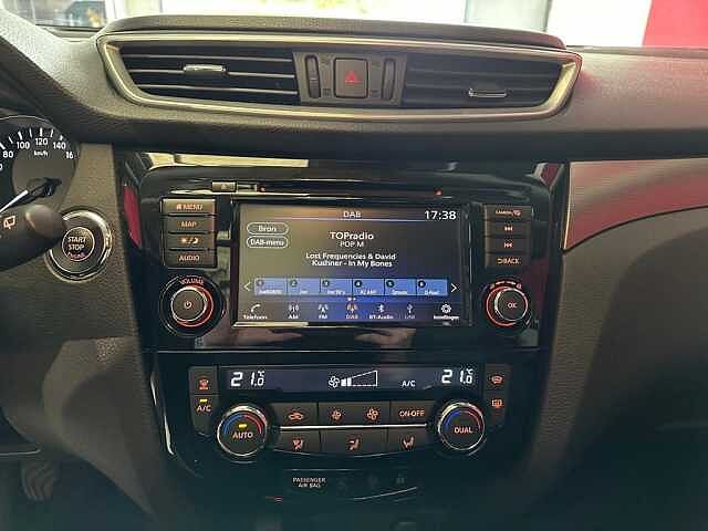 Nissan Qashqai NISSAN QASHQAI TEKNA 1.3 BENZINE FULL OPTION