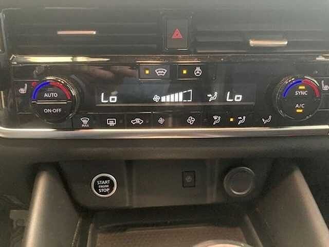 Nissan Qashqai TEKNA 6MT Mild Hybrid