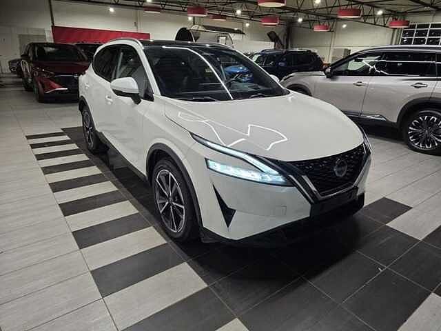 Nissan Qashqai Tekna+Pano+Cold Pack//X-tronic//trekhaak//158pk