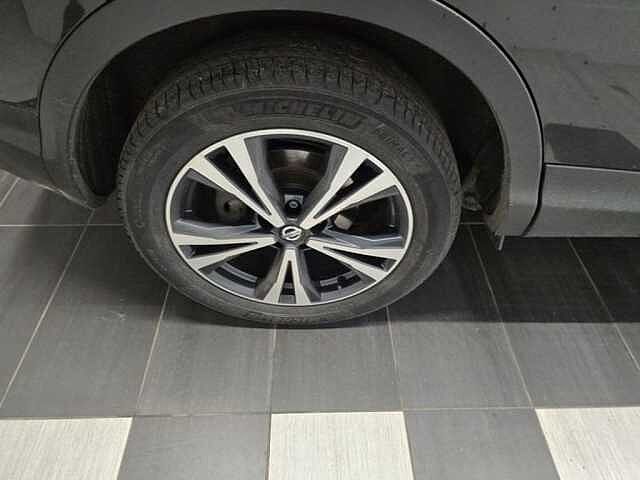 Nissan Qashqai DIG-T N-Connecta+Design pack 140pk