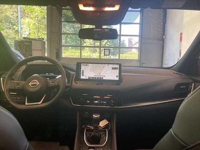 Nissan Qashqai TEKNA Mild Hybrid 6MT