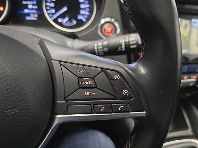 Nissan Qashqai DIG-T N-Connecta+Design pack 140pk