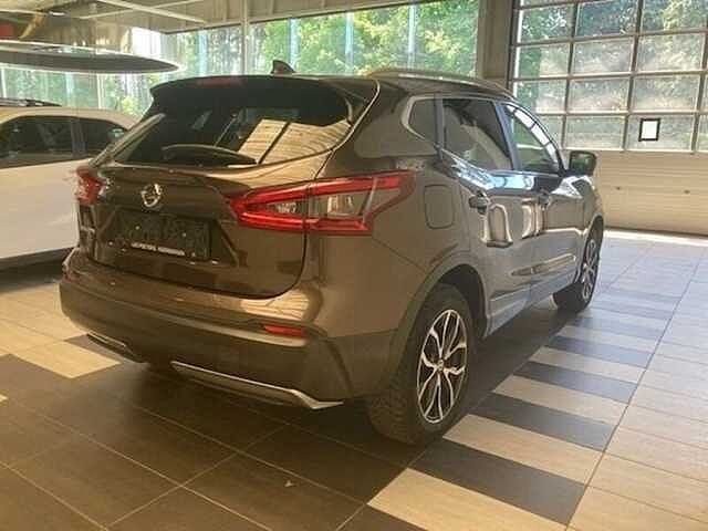 Nissan Qashqai 1.6 BENZINE N-CONNECTA 6MT,  incl. extra set winterbanden op alu velg