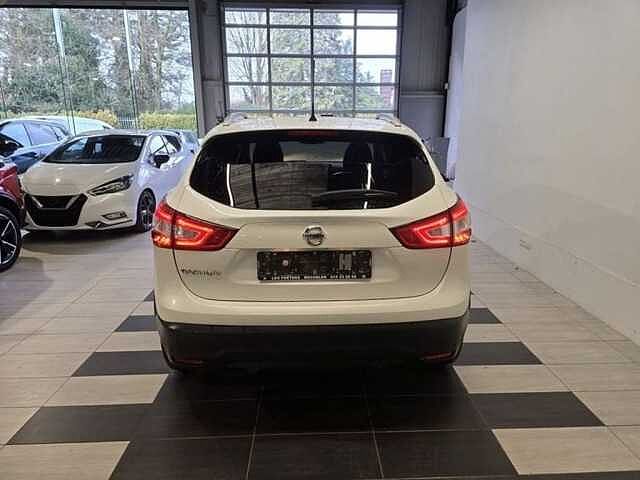 Nissan Qashqai DIG-T N-Connecta//Panoramisch dak