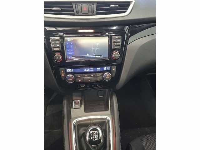 Nissan Qashqai DIG-T N-Connecta//Panoramisch dak