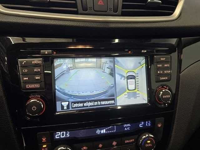 Nissan Qashqai DIG-T N-Connecta//Panoramisch dak