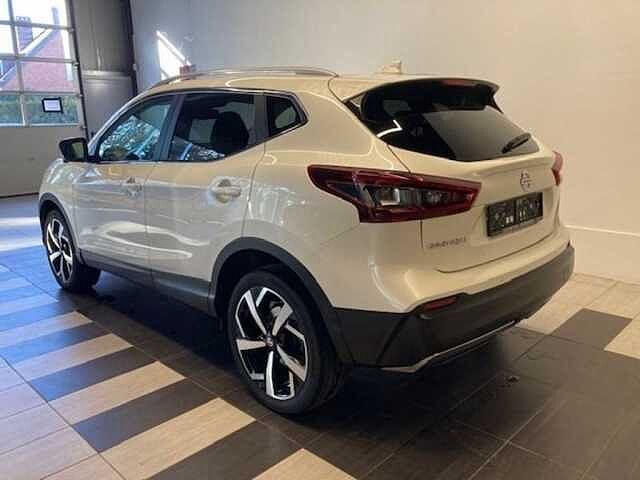 Nissan Qashqai TEKNA DIG-T 140PK 6MT