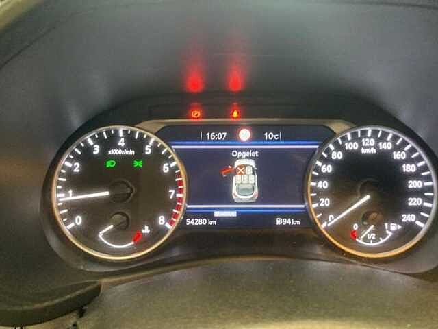 Nissan Juke PREMIERE EDITION BENZINE 6MT