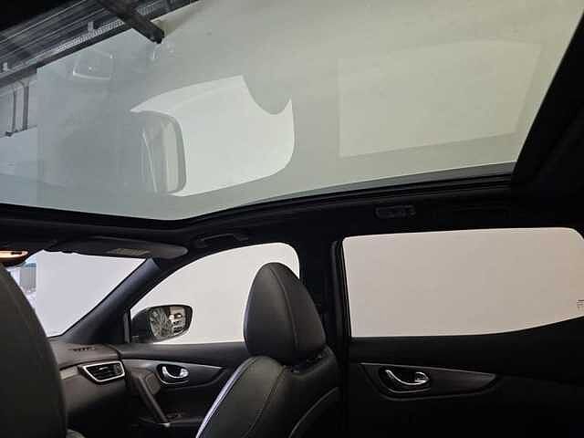Nissan Qashqai DIG-T Tekna PLUS Xtronic//Bose//360&deg;//Leer//