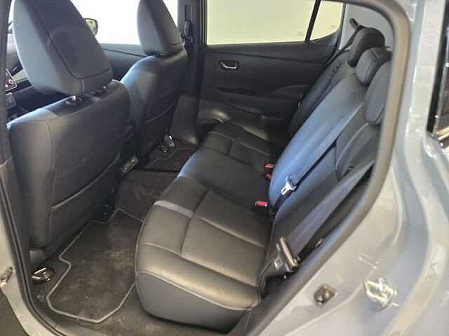 Nissan Leaf 40 kWh Tekna/BOSE/12.000Euro Excl BTW