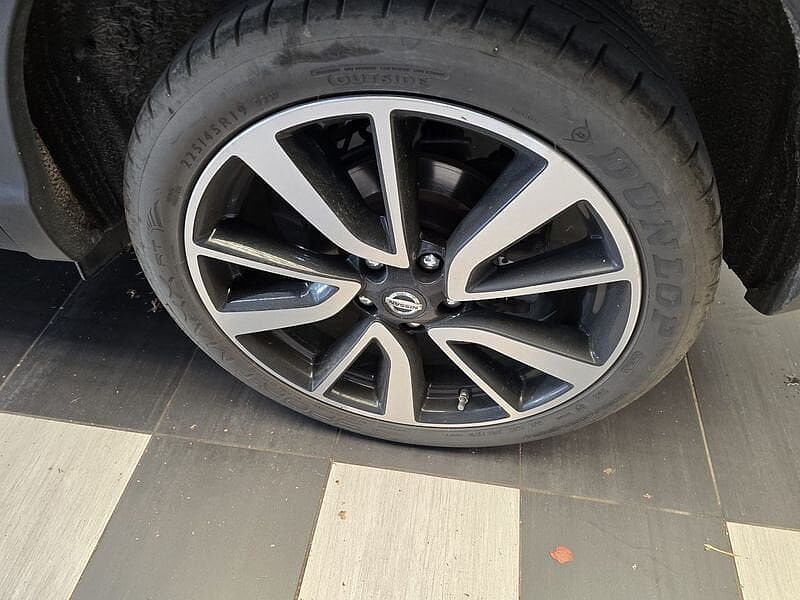 Nissan Qashqai DIG-T Tekna//Pano//Full Option