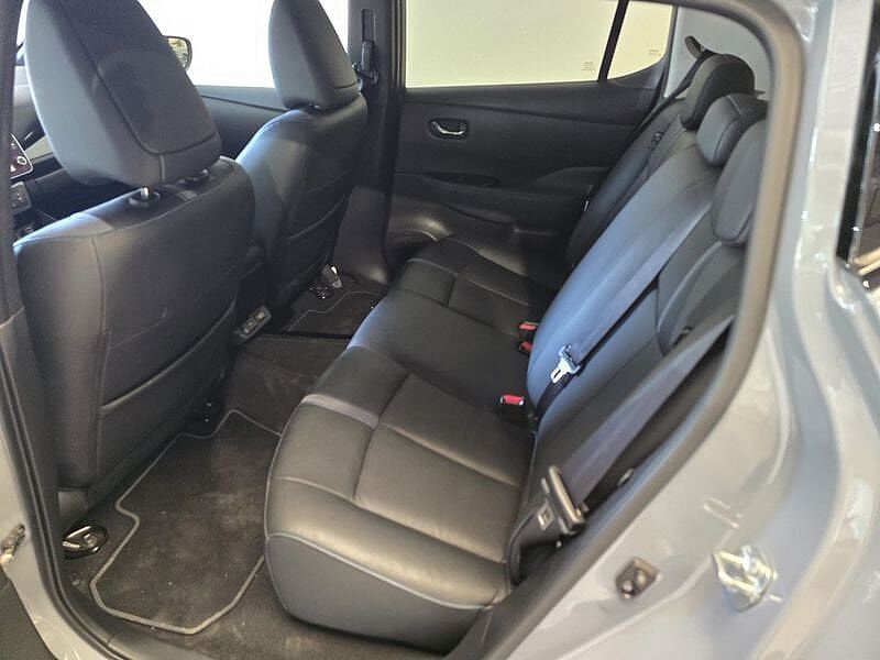 Nissan Leaf 40 kWh Tekna/BOSE/12.000Euro Excl BTW