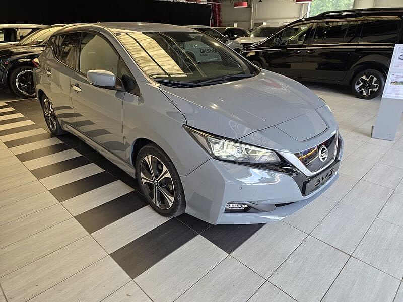 Nissan Leaf 40 kWh Tekna/BOSE/12.000Euro Excl BTW