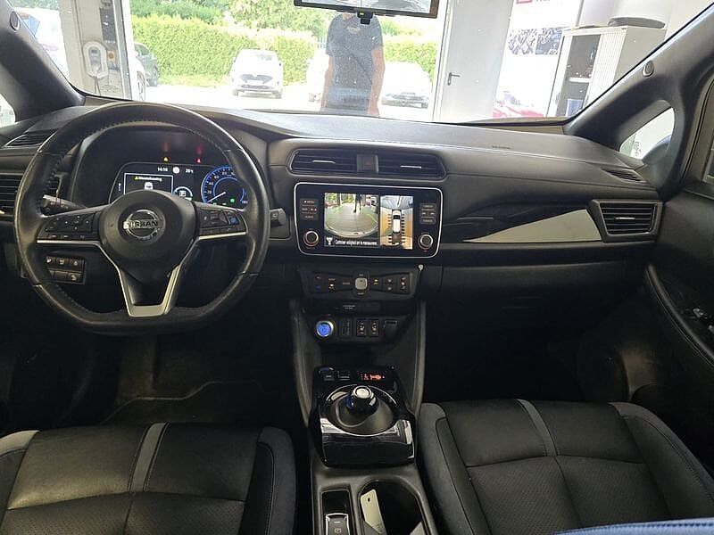 Nissan Leaf 40 kWh Tekna/BOSE/12.000Euro Excl BTW
