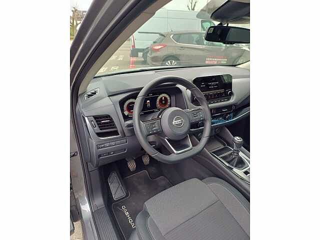 Nissan Qashqai N-Connecta Elektr. Kof. Pano Dak