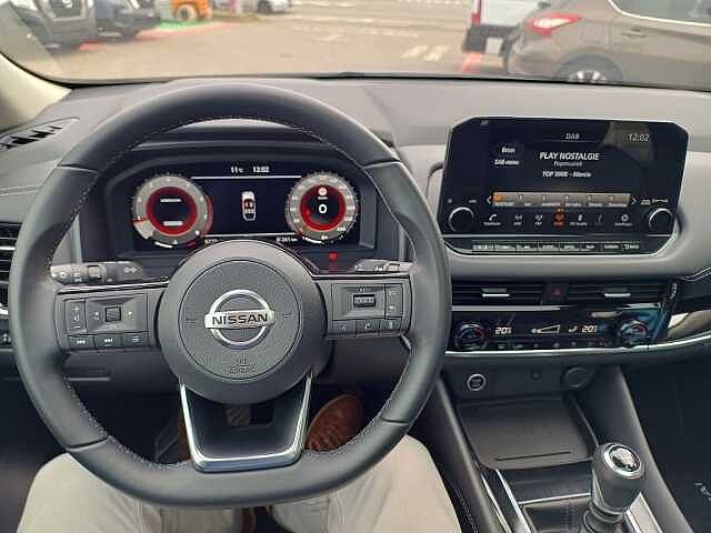 Nissan Qashqai N-Connecta Elektr. Kof. Pano Dak