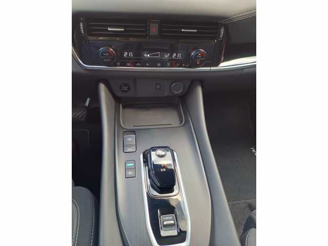 Nissan Qashqai e-Power N-Connecta + Elektr. koffer