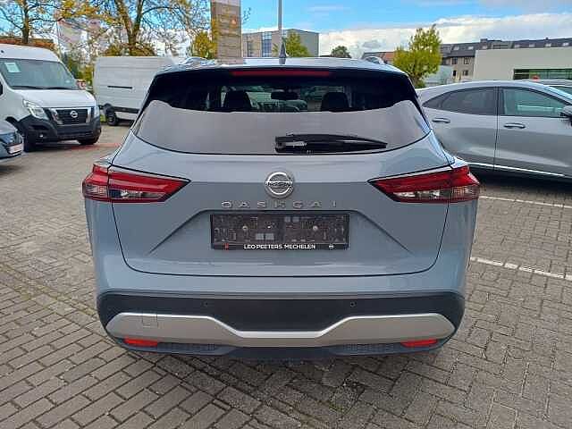 Nissan Qashqai N-Connecta Pano Dak Elektr. Koffer
