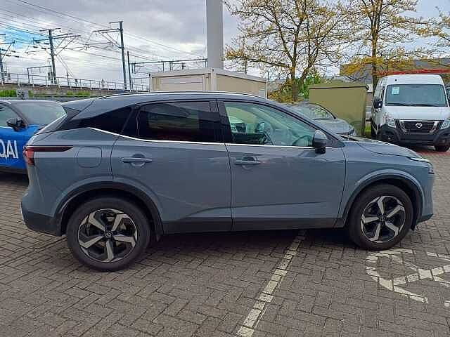 Nissan Qashqai N-Connecta Pano Dak Elektr. Koffer